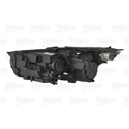 Valeo Halogen Headlight Unit - Right - 046943